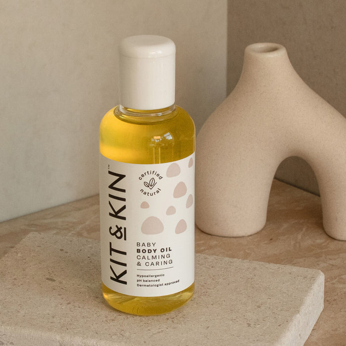 Best organic baby oil from Kit & Kin for soothing baby massage and soft, hydrated skin